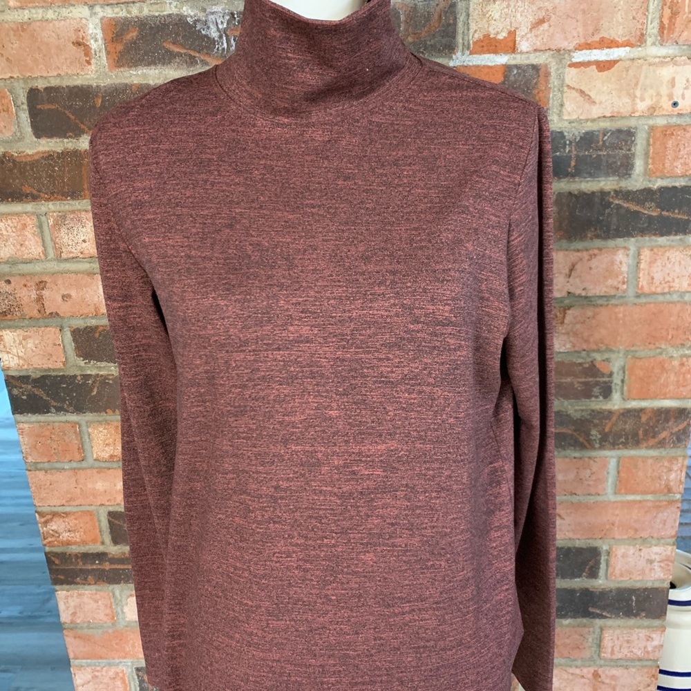 Luci Brick and Black long sleeve turtleneck